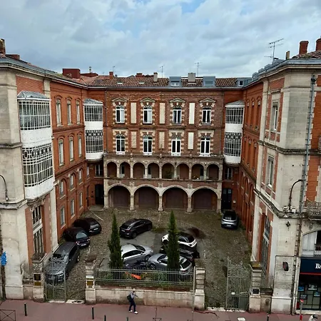 Appartement Ecrin Des Carmes T1 Hypercentre Toulouse